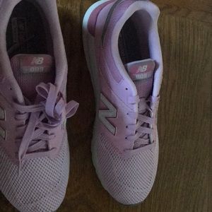 NWOT 7.5 Womens new balance